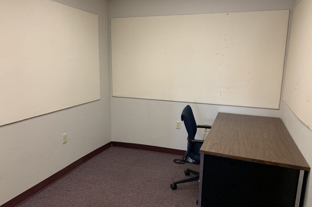 31st Street Studios OFFICE Picture 003