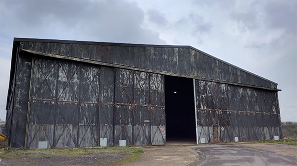 Black Hangar Studios ST Picture 002