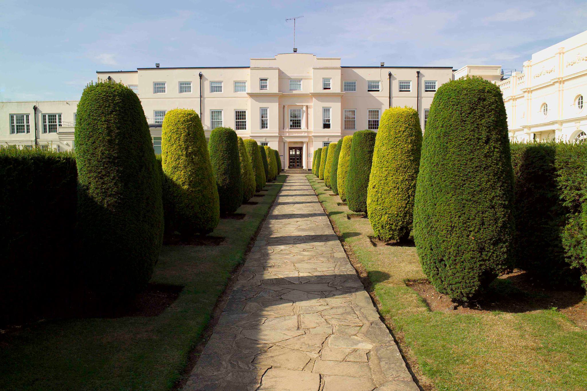 Pinewood Studios ST Picture 13