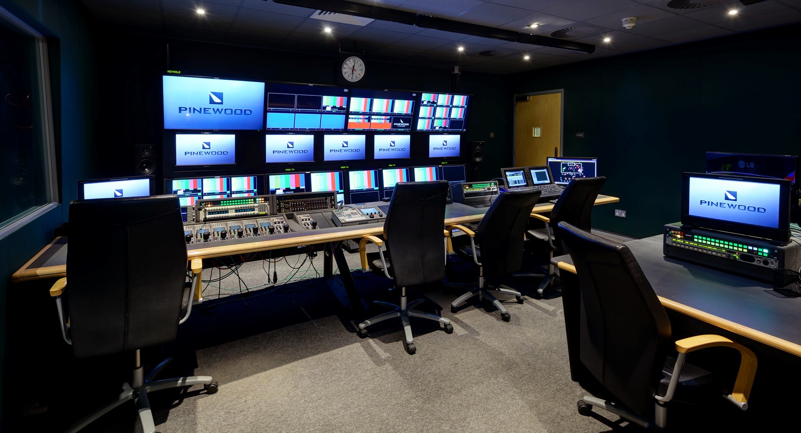 Pinewood Studios ST Picture 52