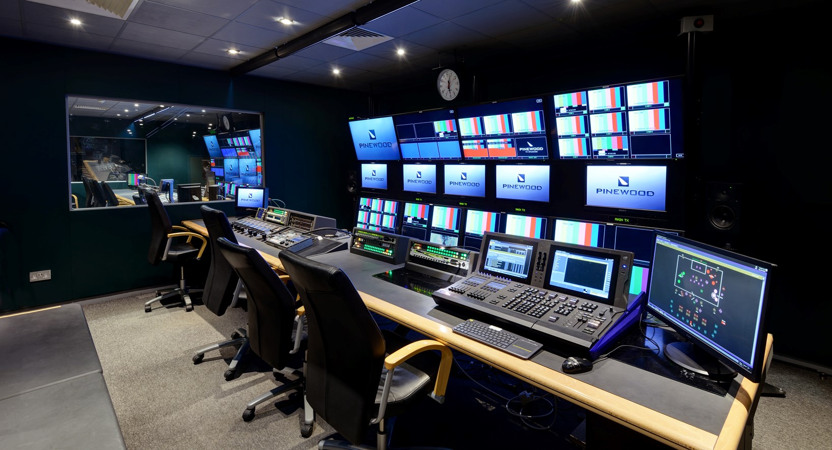 Pinewood Studios ST Picture 53