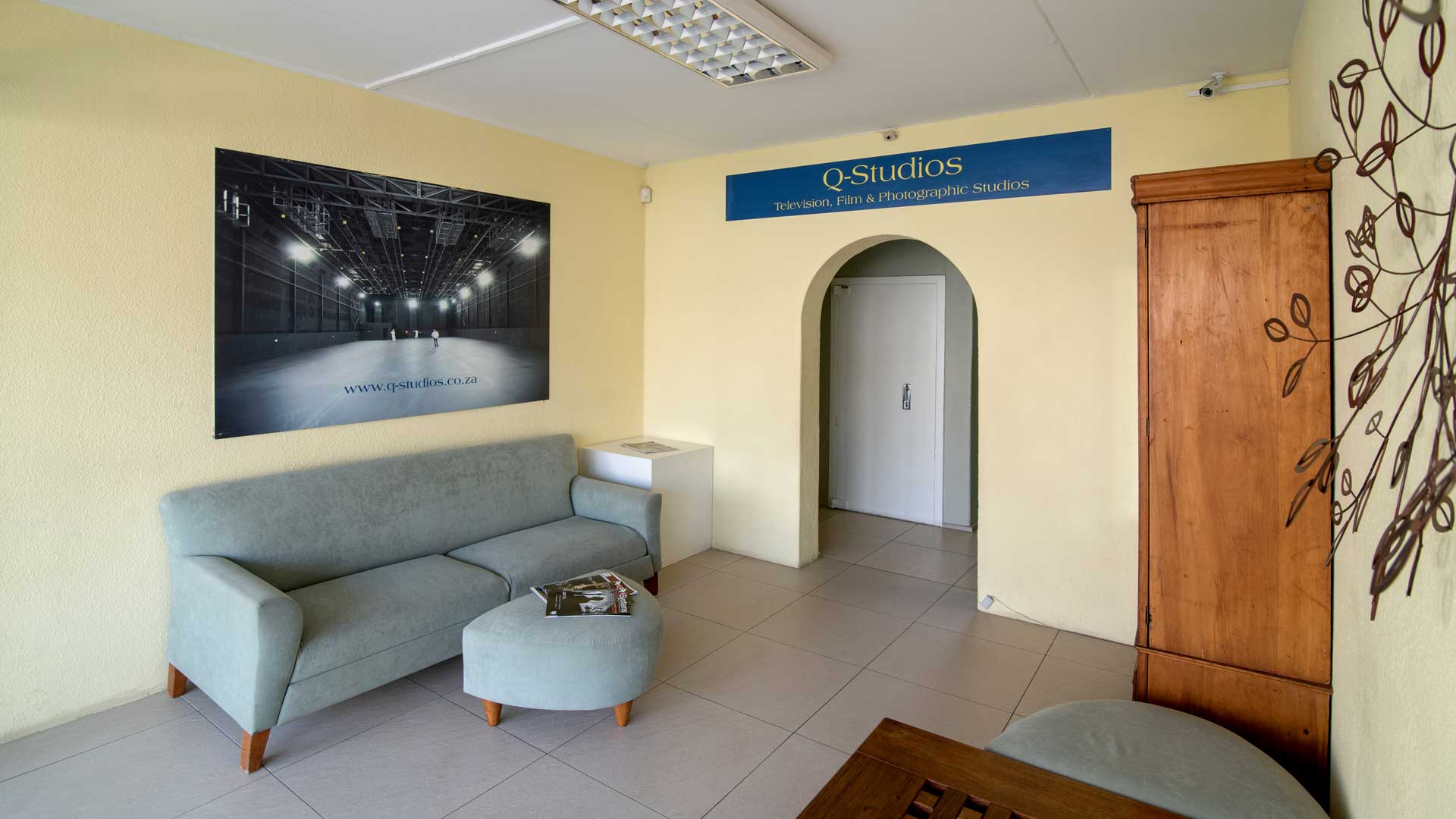 Q-Studios ST Picture 3