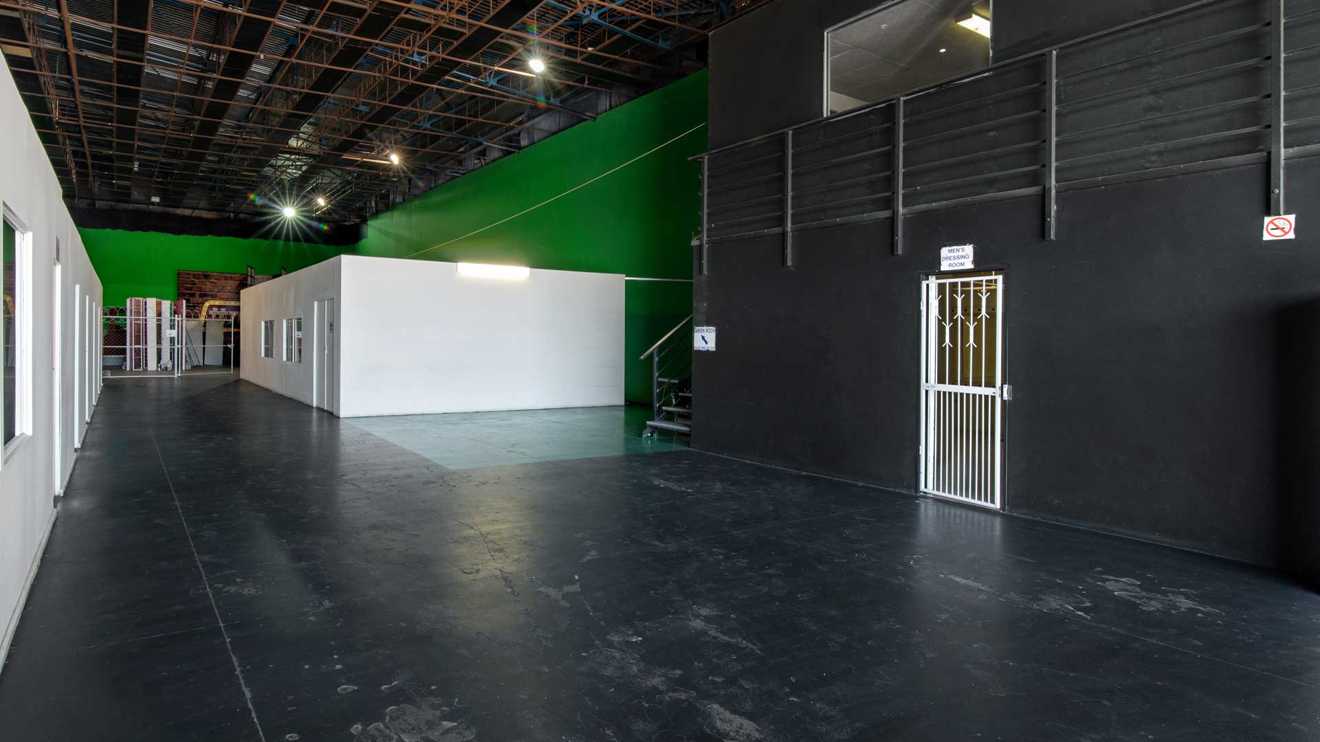 Q-Studios ST Picture 10