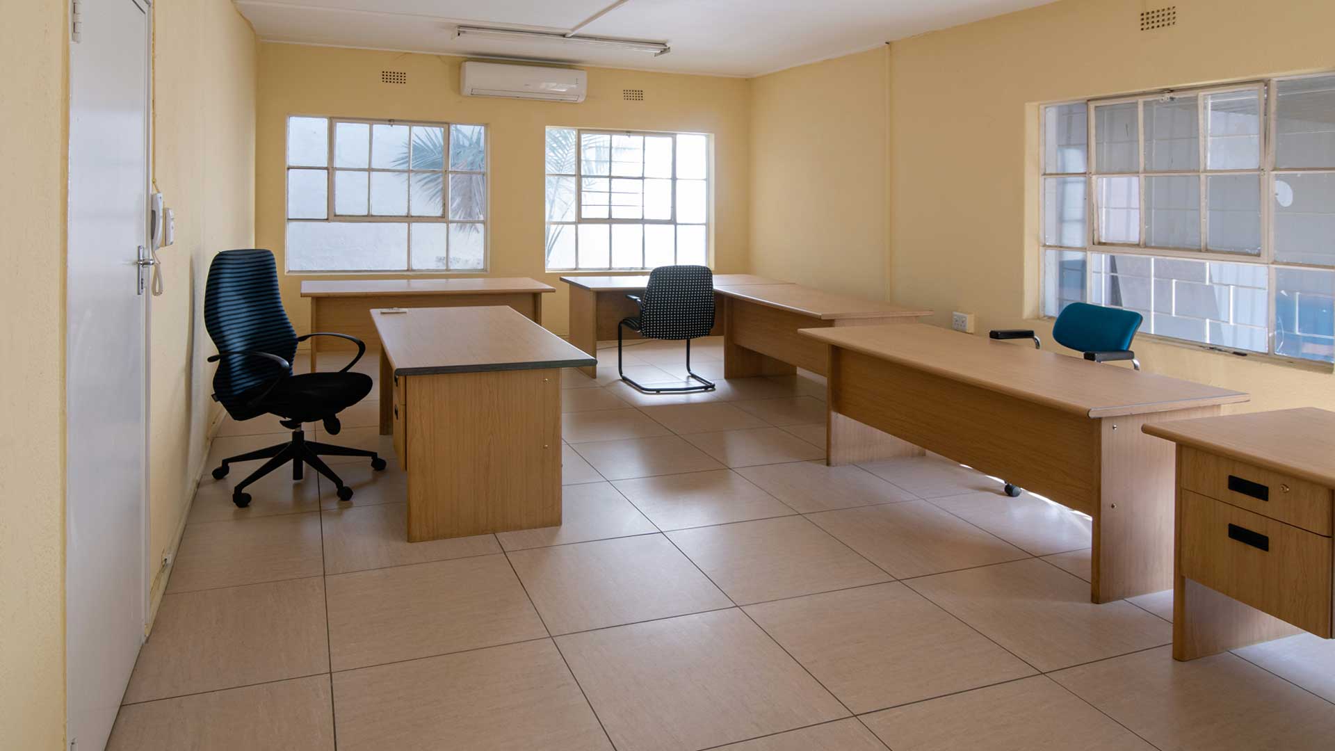Q-Studios ST Picture 15