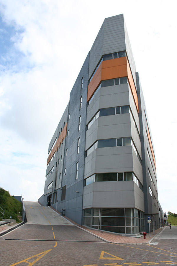 Shaw Studios ST Picture 9