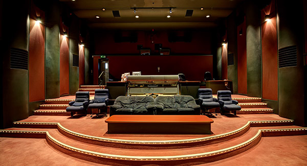 Shepperton Studios ST Picture 56