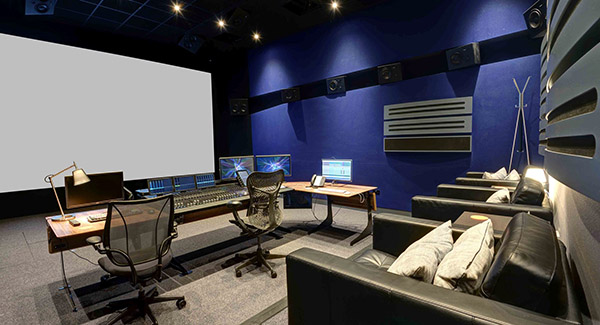 Shepperton Studios ST Picture 58