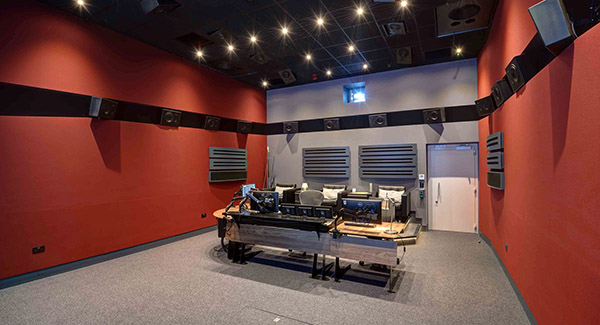 Shepperton Studios ST Picture 61