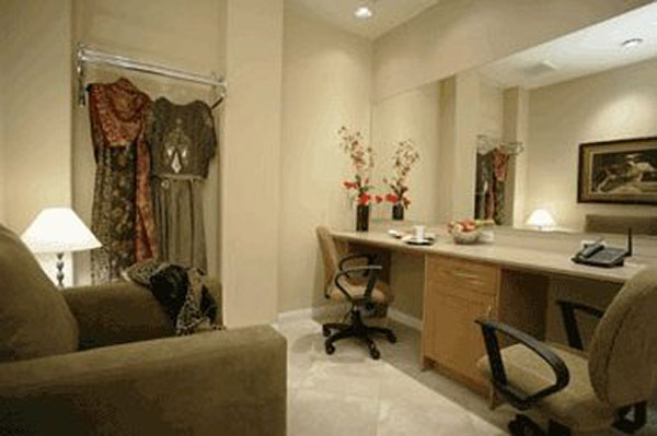 ShowBiz Studios ST Picture 12