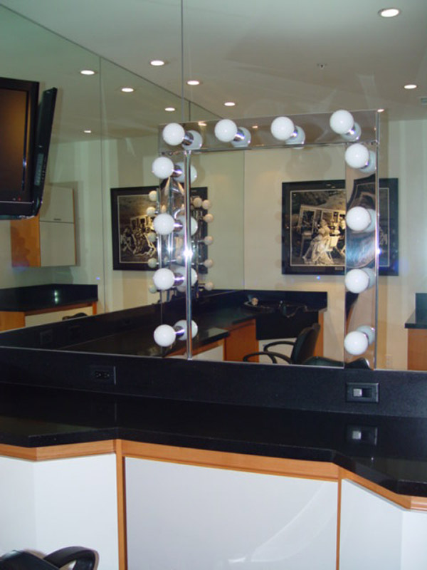 ShowBiz Studios ST Picture 14