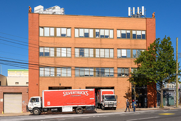 SilverCup Studios East ST Picture 6
