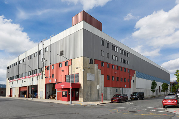 SilverCup Studios North ST Picture 4