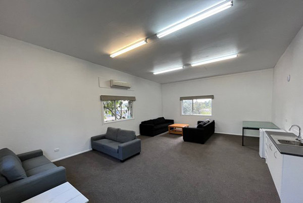 Studio West ST Picture 4