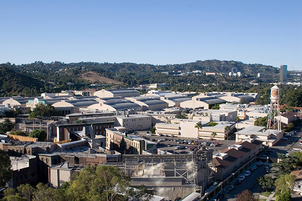 Warner Bros. Studios ST Picture 1