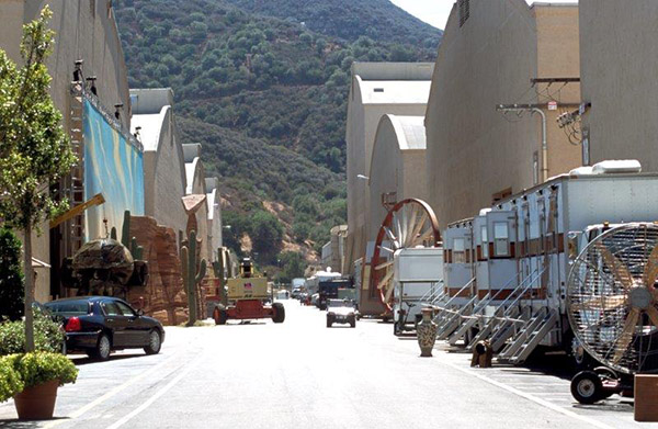 Warner Bros. Studios ST Picture 13