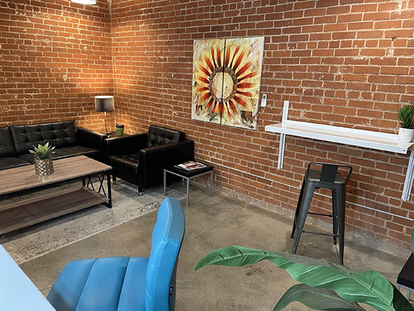 BLT Studios ST Picture 9