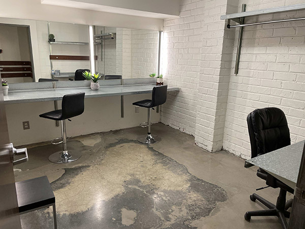BLT Studios ST Picture 19