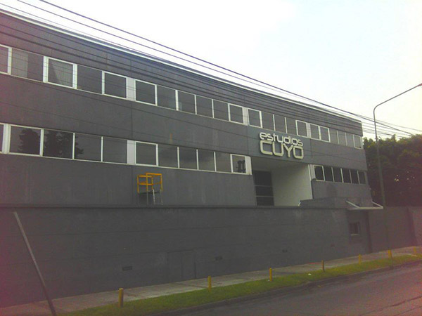Estudios Cuyo ST Picture 3