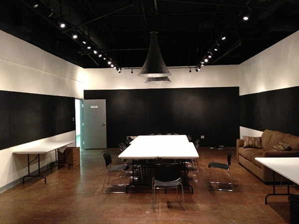 Mailing Avenue Stageworks ST Picture 00028
