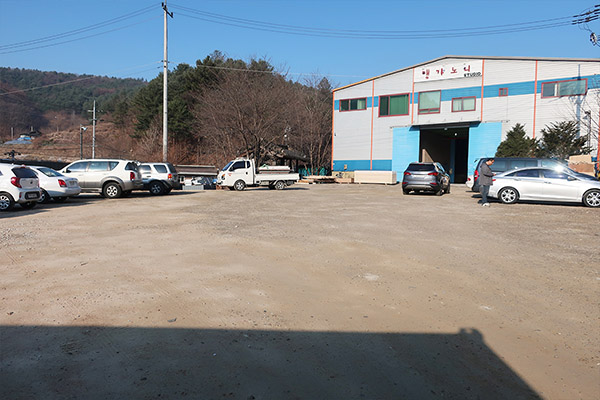 Mengganony Studios ST Picture 4