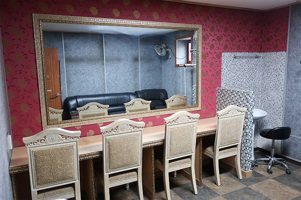 Mengganony Studios ST Picture 13