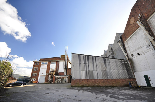 Neasden Studios ST Picture 4