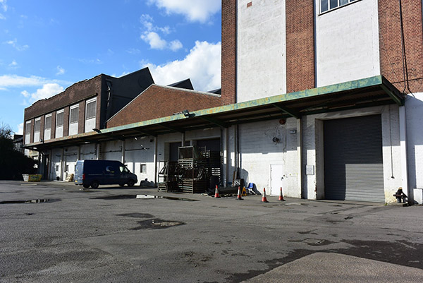 Neasden Studios ST Picture 8