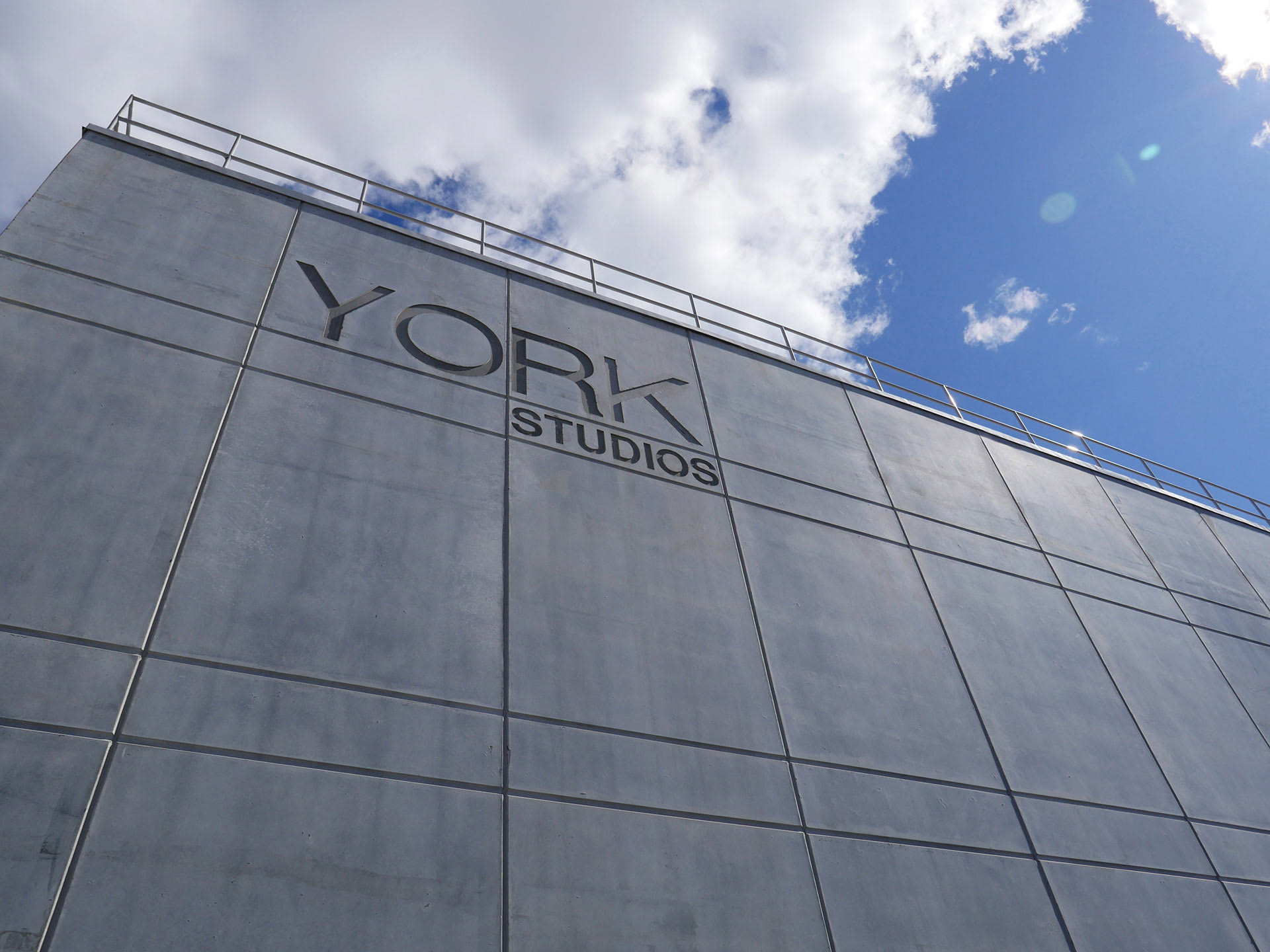 York Sudios Michaelangelo ST Picture 1