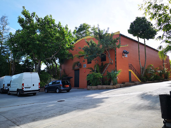 Loasur Studios ST Picture 0