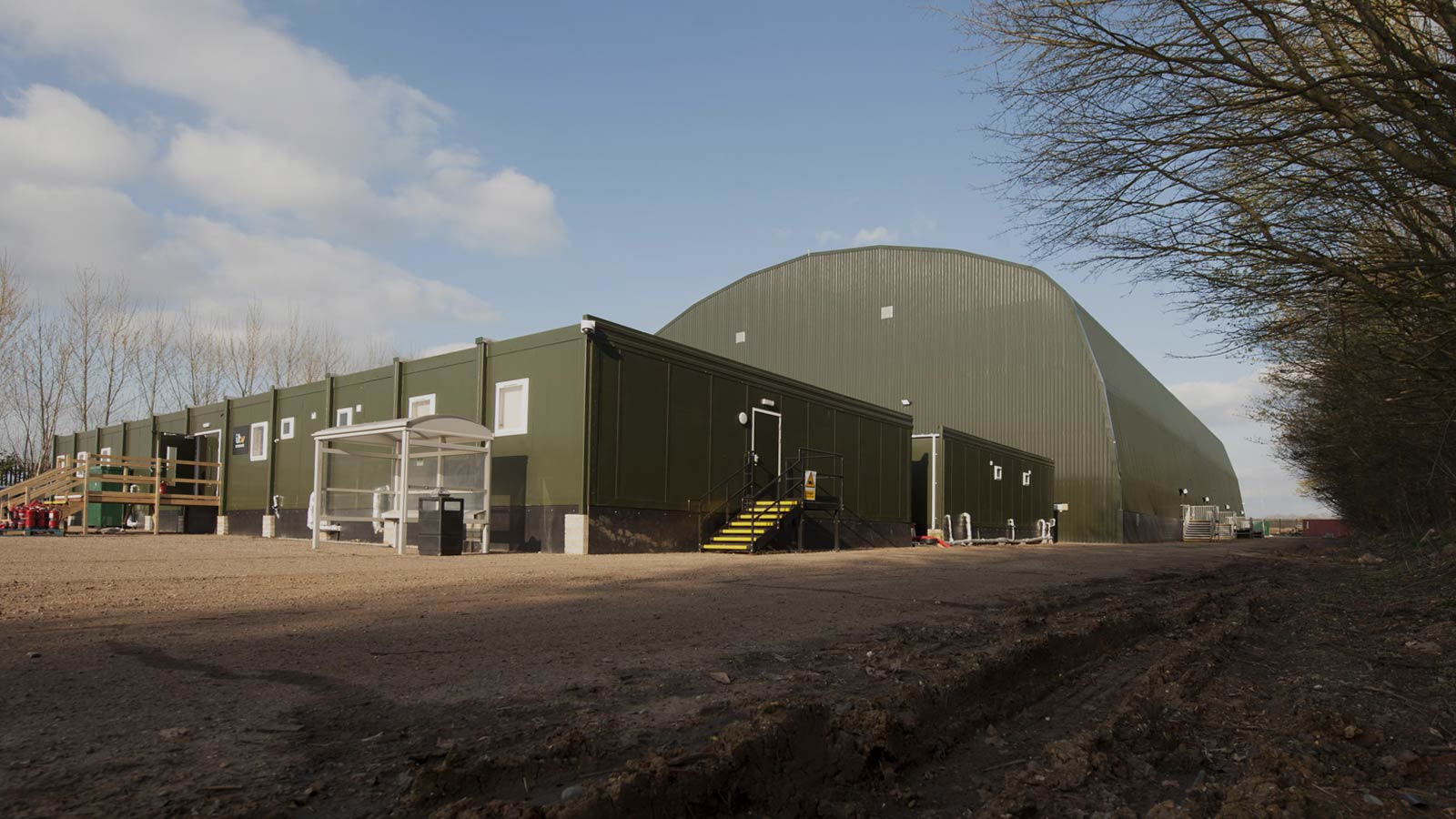 Bovingdon Airfield Studios ST Picture 10