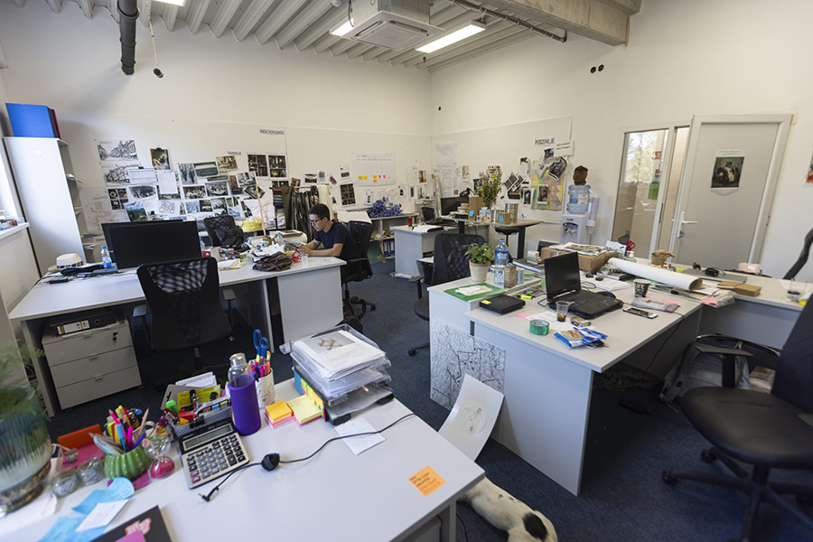 Firefly Studios ST Picture 9