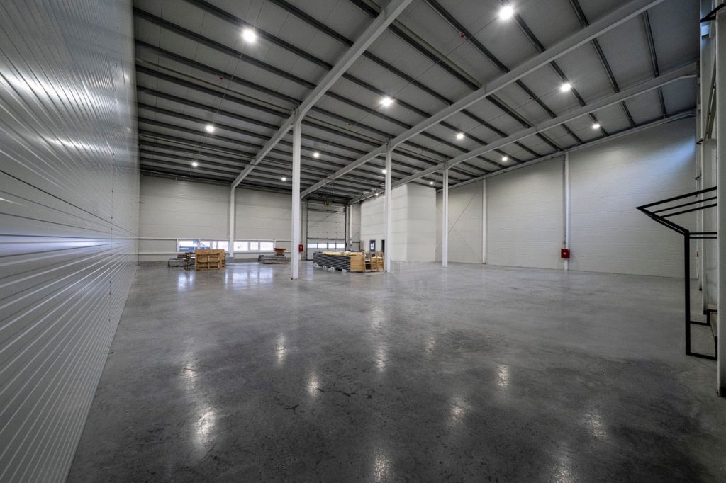 Astra Studios ST Picture 13