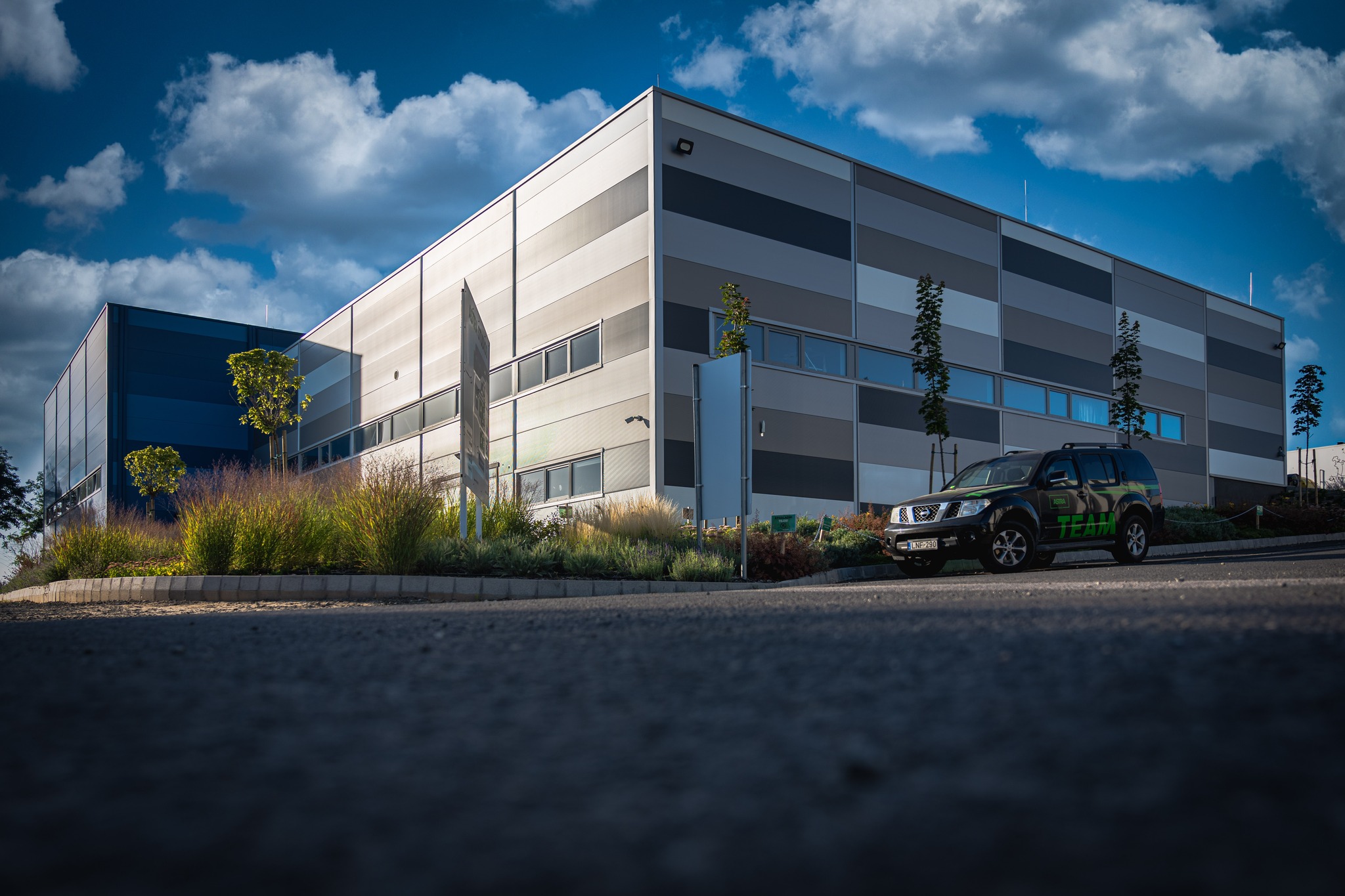 Astra Studios ST Picture 24