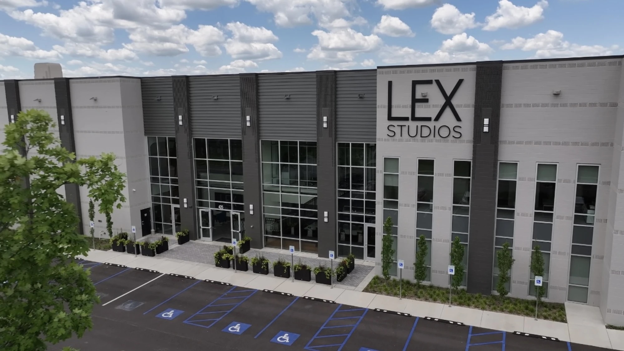 Lex Studios ST Picture 01
