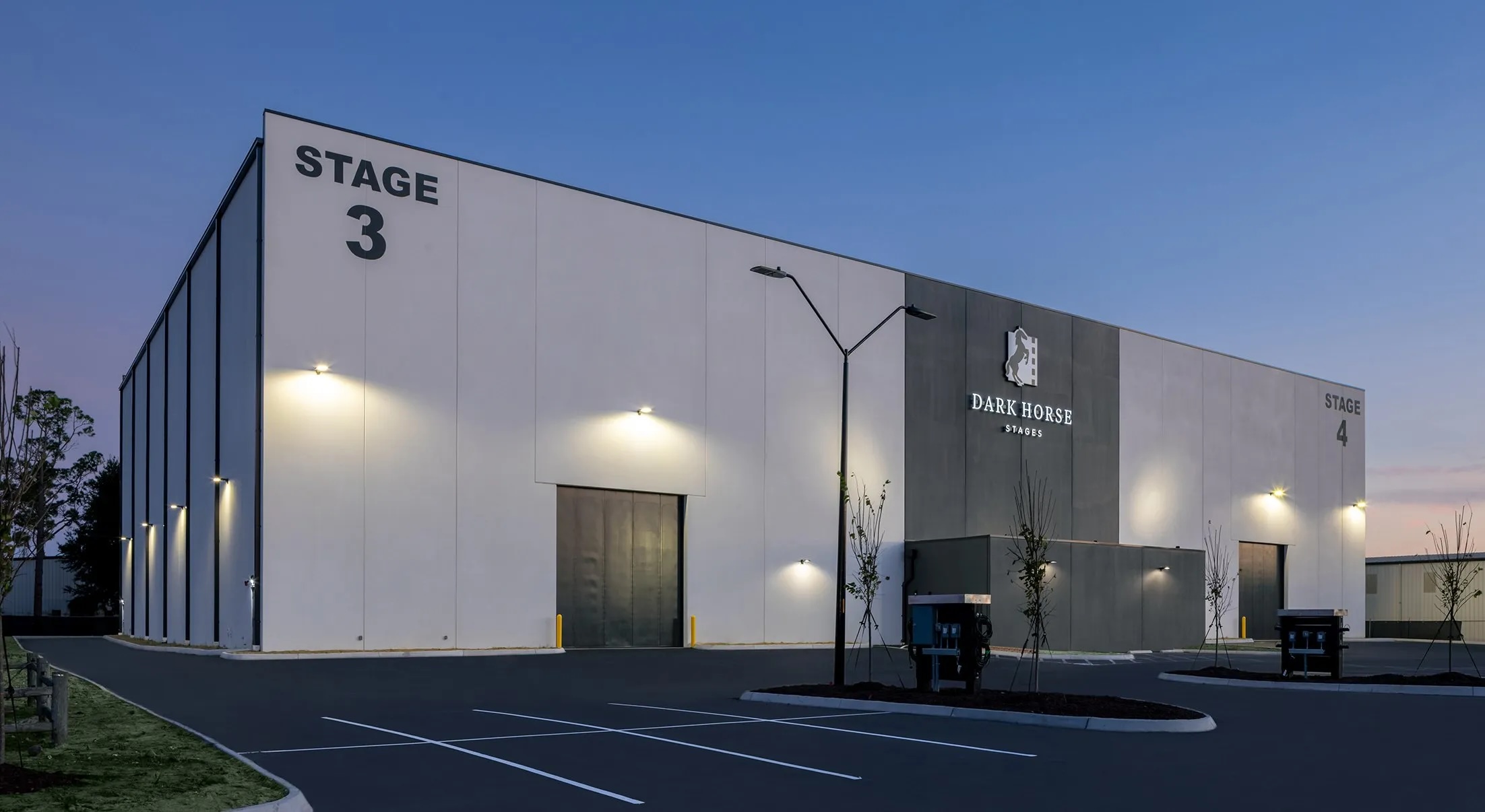 Dark Horse Stages ST Picture 000