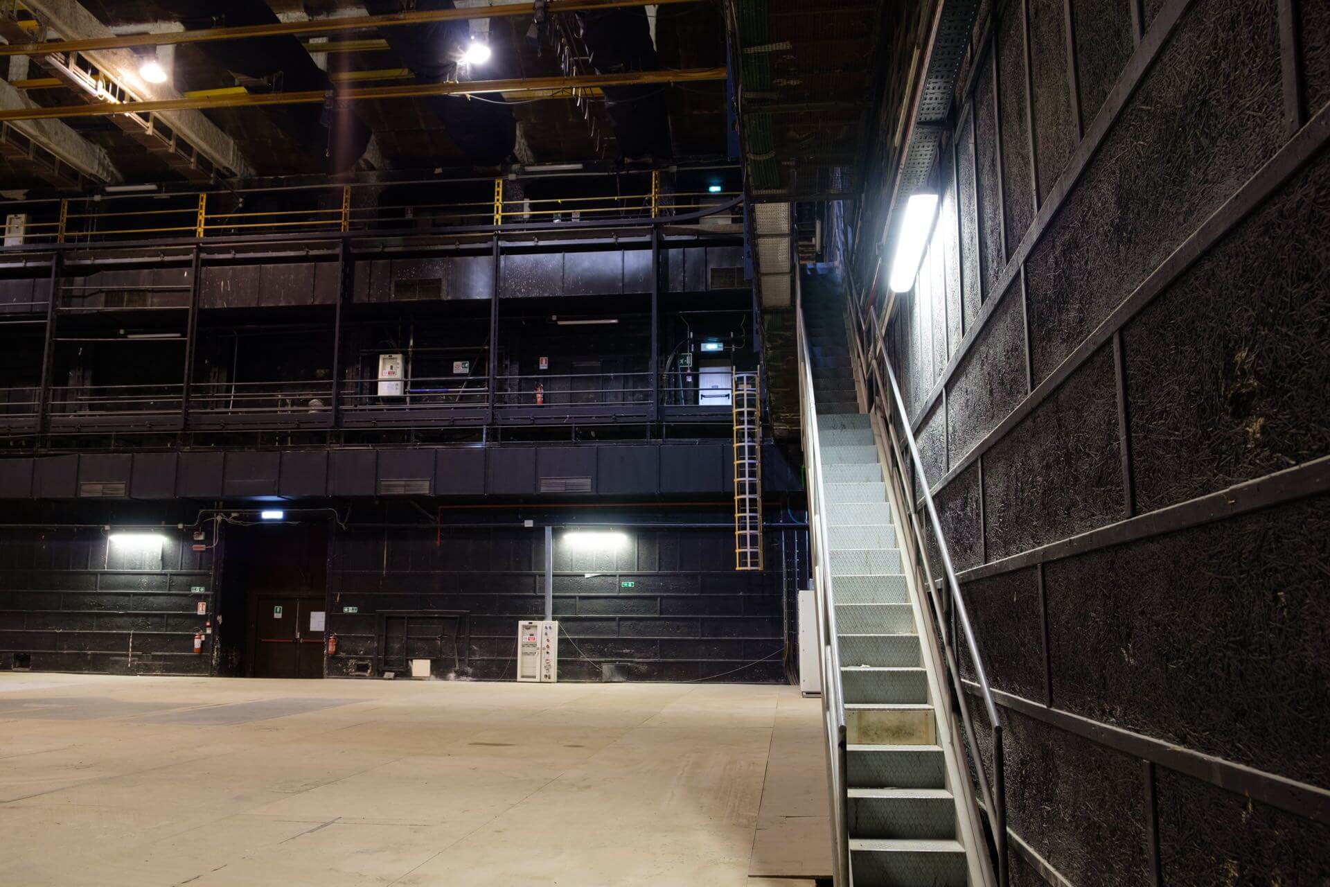 Cinecitta SS Teatro 15 Picture 010