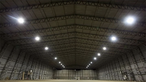 Black Hangar Studios SS The Stage Picture 001