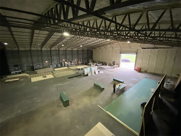 Black Hangar Studios SS The Stage Picture 003