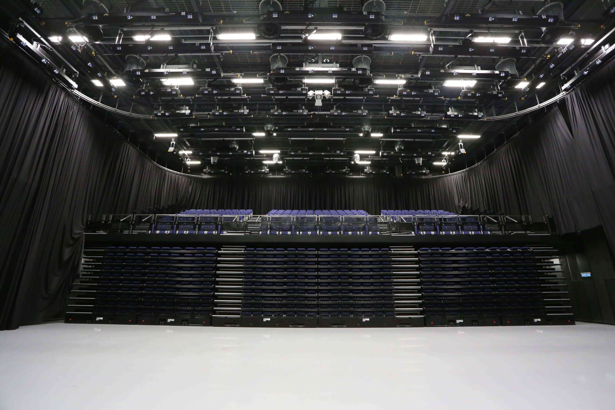 Iskandar Malaysia Studios SS TV Studio 1 Picture 001
