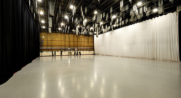 Pinewood Studios SS TV Studio One Picture 3