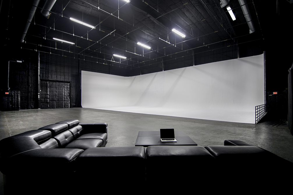 Line 204 Hollywood SS East Stage Picture 001