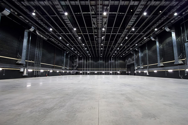 Warner Bros. Studios Leavesden SS M Stage Picture 001