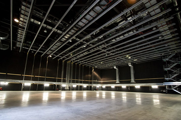 Warner Bros. Studios Leavesden SS O Stage Picture 001