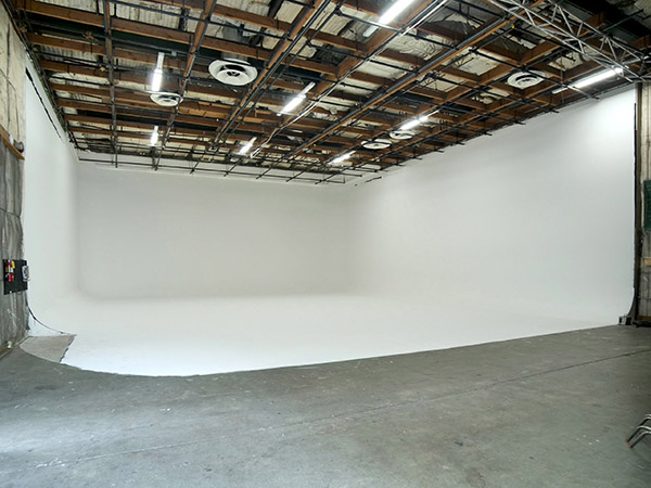BLT Studios SS 4 Picture 2