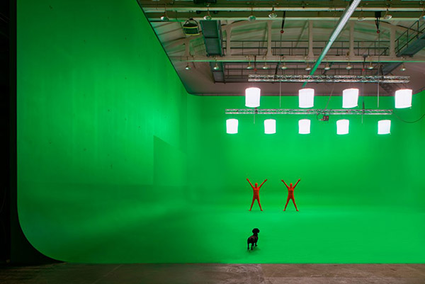 Green Screen Studio SS The Stage Picture 00007