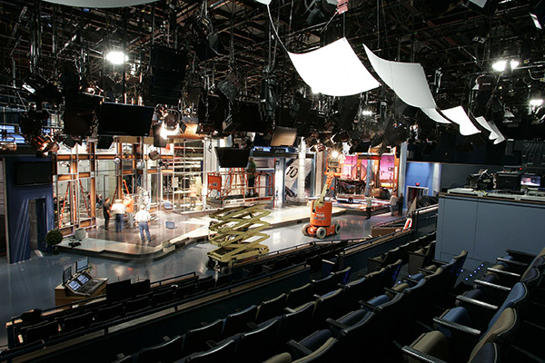 The Burbank Studios SS 11 Picture 001