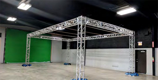 Spiderwood Studios 969 SS 2 Stage Picture4