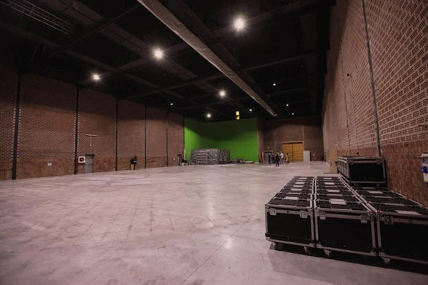 Loasur Studios SS 4 Picture 001