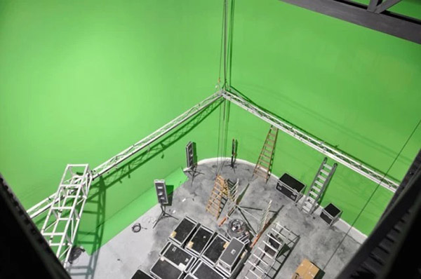 Loasur Studios SS 4 Picture 004