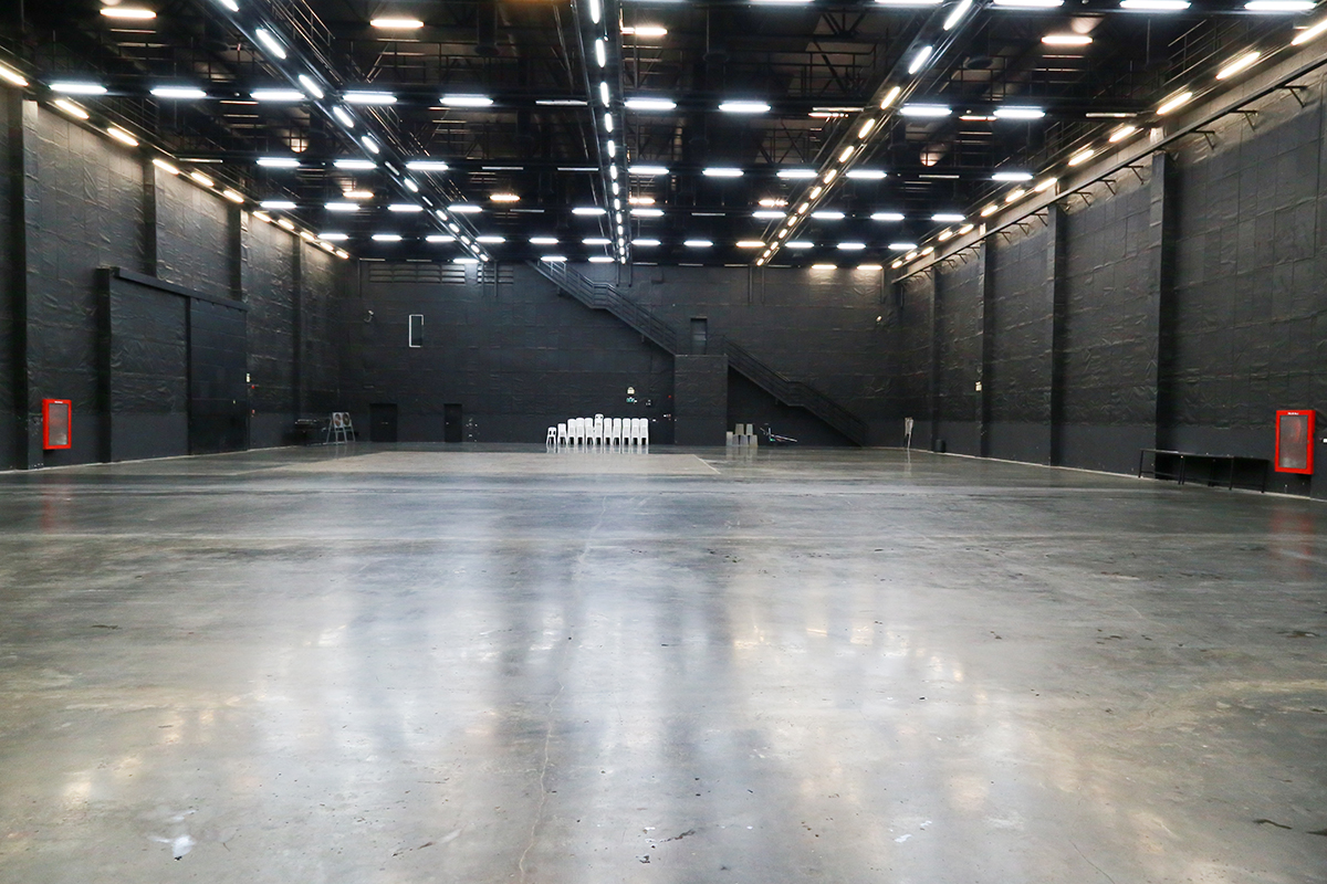 ACTS Studio SS S4 SUKHUMVIT PICTURES Picture 004
